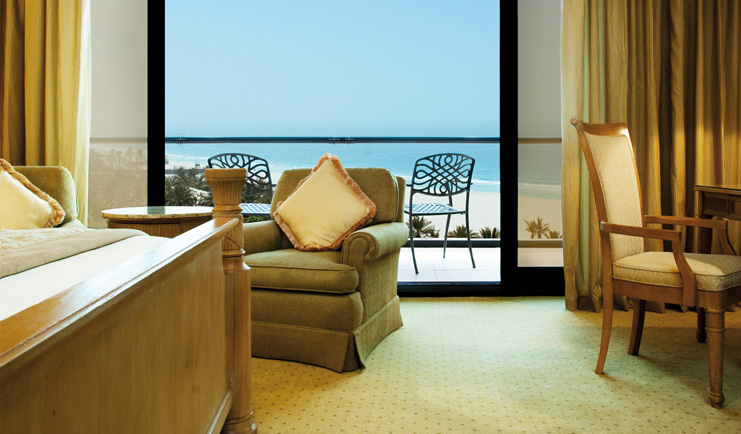 Le Royal Meridien Beach Resort and Spa Dubai tower room bedroom with balcony 