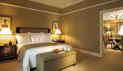 Ritz Carlton Kuala Lumpur premier suite bedroom bed modern décor