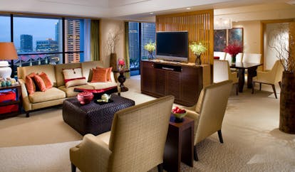 Mandarin Oriental Singapore oriental suite lounge armchairs sofas modern décor