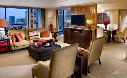 Mandarin Oriental Singapore oriental suite lounge armchairs sofas modern décor