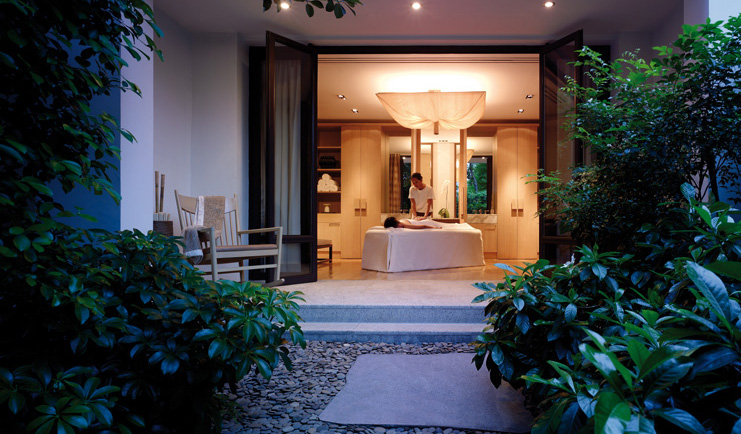 Grand Hyatt Erawan Bangkok Thailand spa treatment room from garden 