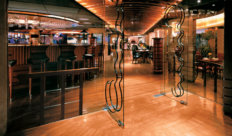 Grand Hyatt Erawan Bangkok Thailand Spasso bar area modern decor