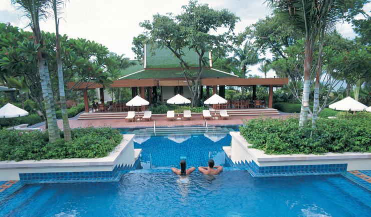 Hyatt Regency Hua Hin Thailand outdoor pool complex gardens loungers 