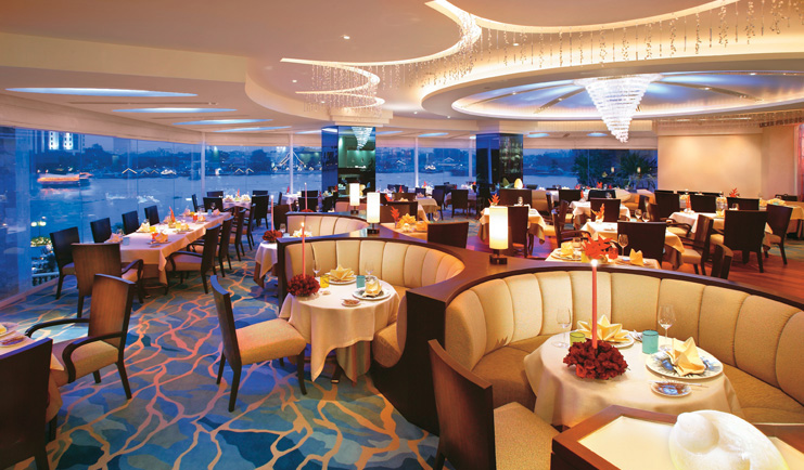 Mandarin Oriental Bangkok Thailand lord jim's restaurant modern decor panoramic river views