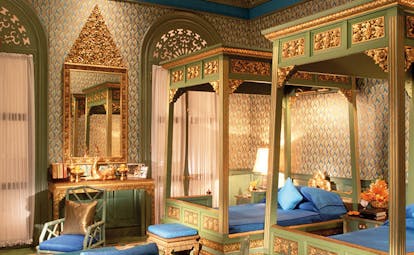 Mandarin Oriental Bangkok Thailand Noel Coward suite two four poster beds opulent decor 