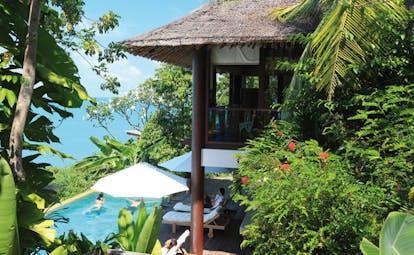 Six Senses Samui Thailand presidential villa exterior private pool loungers greenery