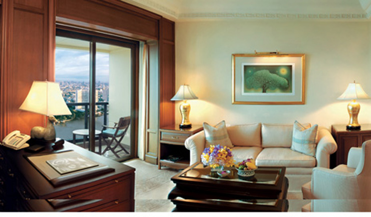 The Peninsula Bangkok Thailand balcony room lounge sofas balcony