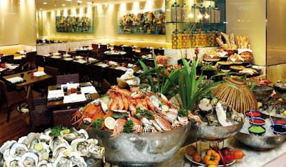 Caravelle Hotel Vietnam restaurant Nineteen seafood buffet oysters and shellfish modern decor