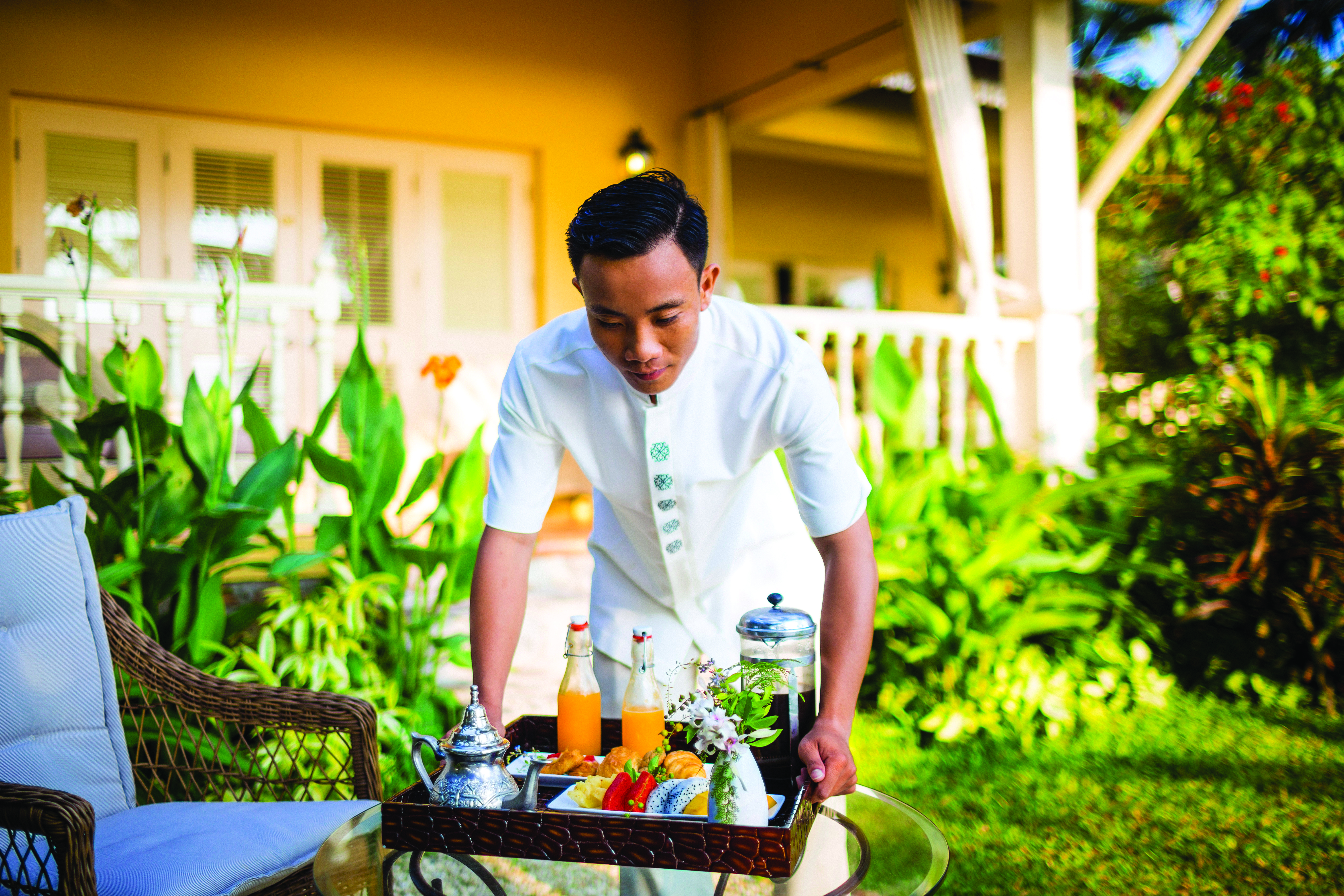 La Veranda Vietnam waiter providing table service
