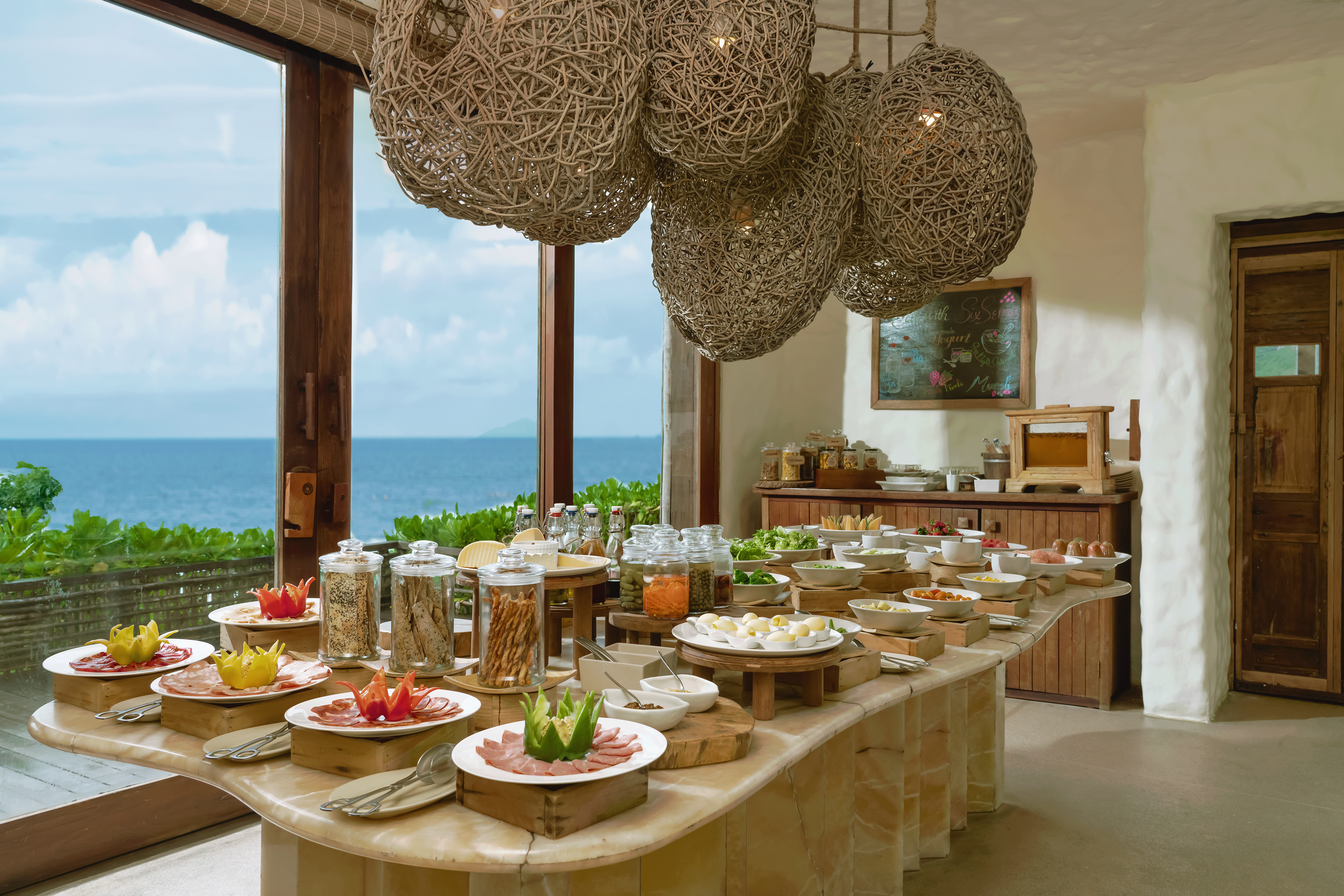 Six Senses Con Dao By The Beach Restaurant