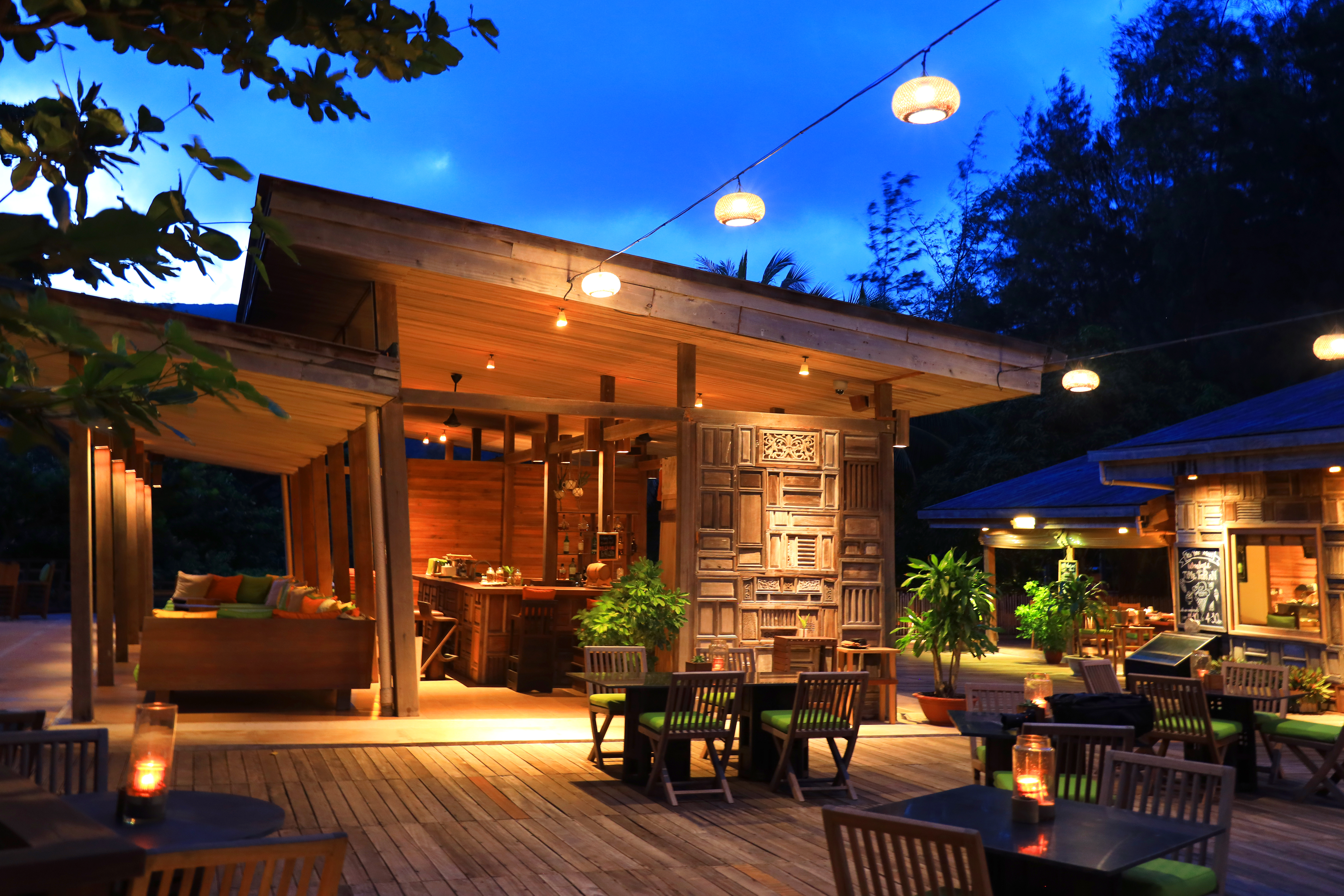 Six Senses Con Dao Elephant Bar