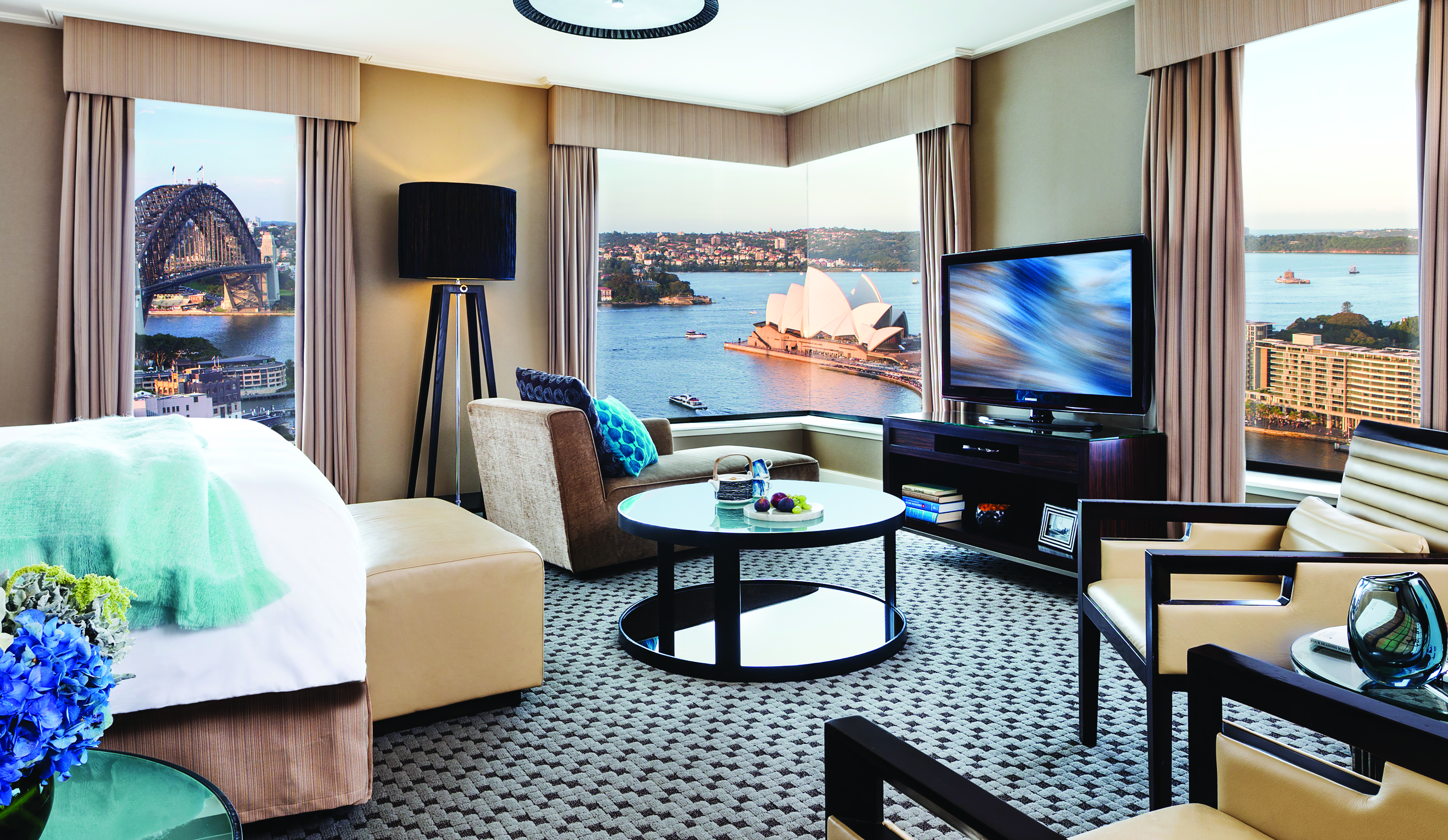 Four Seasons New South Wales and Sydney bedroom with view of the opera house