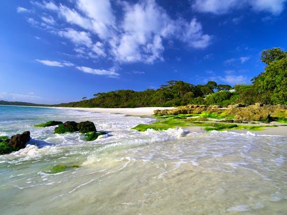 Hyams Beach, New South Wales, waves, white sandy beach