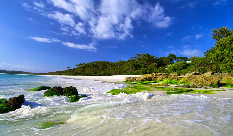 Hyams Beach, New South Wales, waves, white sandy beach