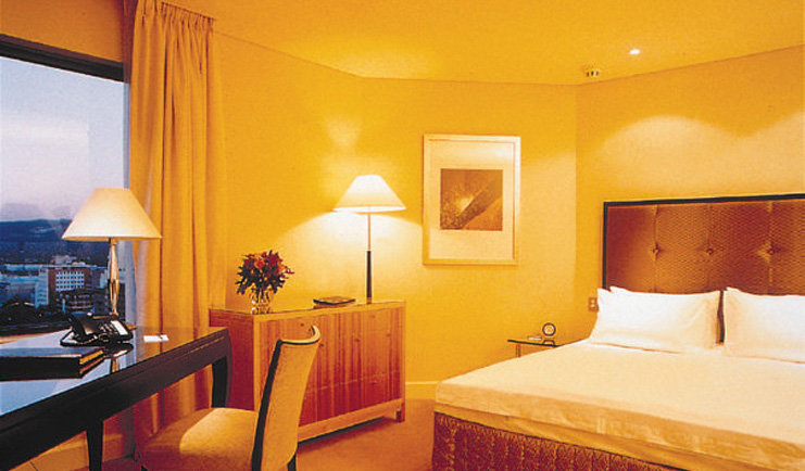 Incontinental Adelaide city view bedroom with desk