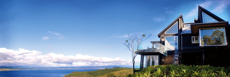 Acacia Cliffs Lodge Central North Island exterior modern building with deck