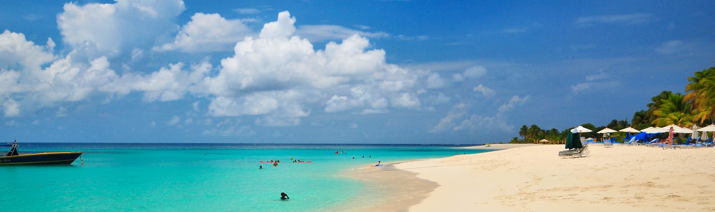 Shoal Bay in Anguilla, white sand beach, clear blue ocean