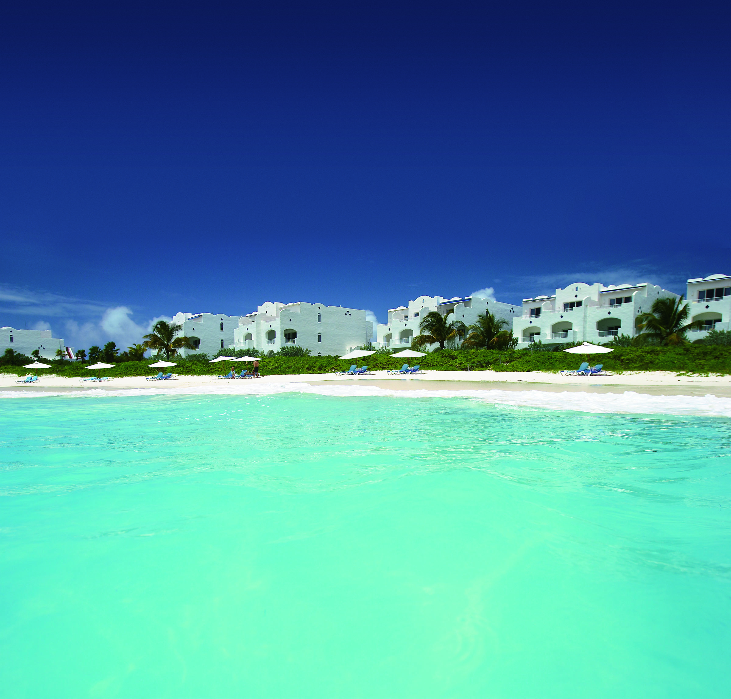 Cuisinart Anguilla villas overlooking beach