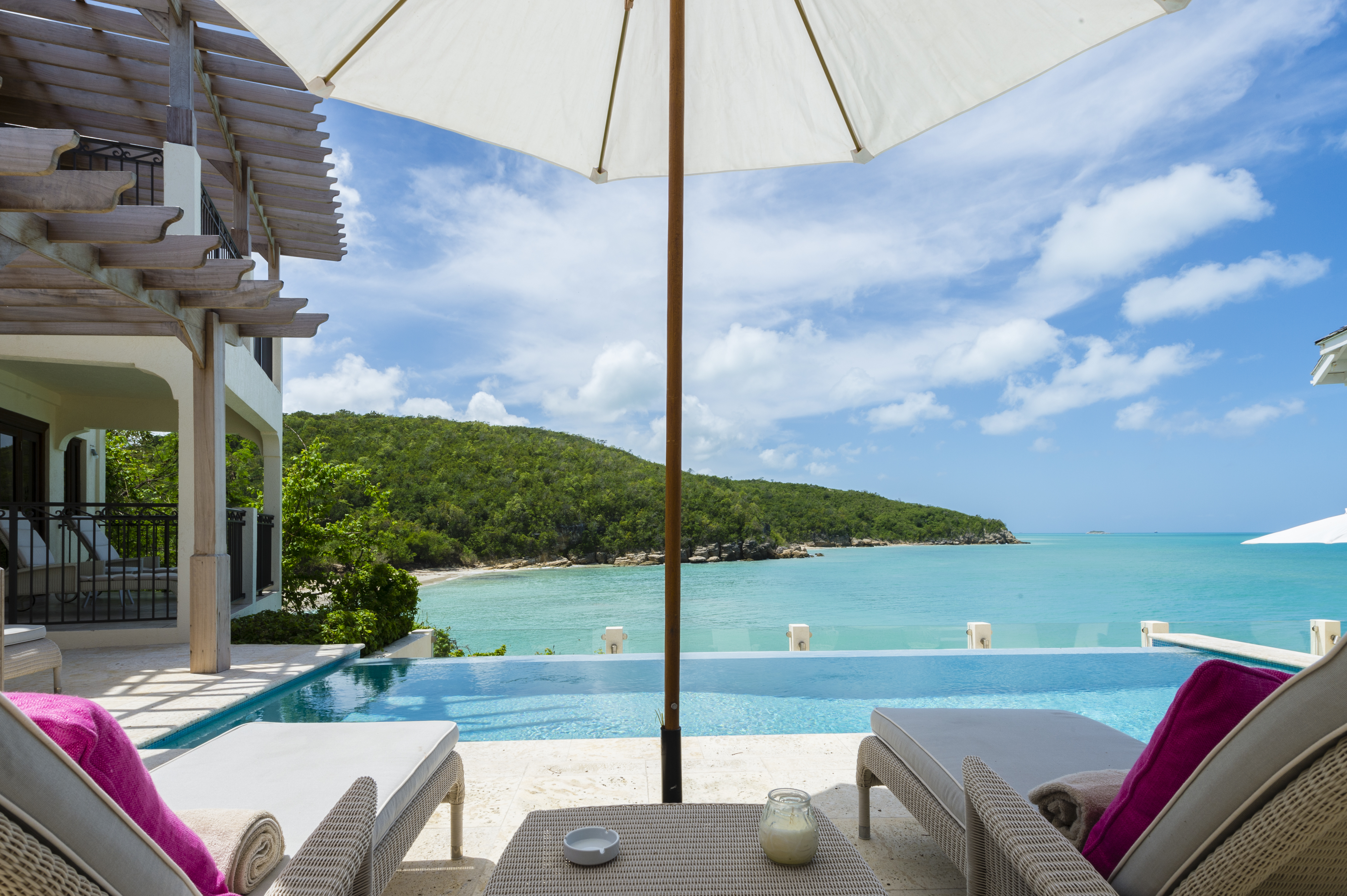 Blue Waters Antigua beach hotel