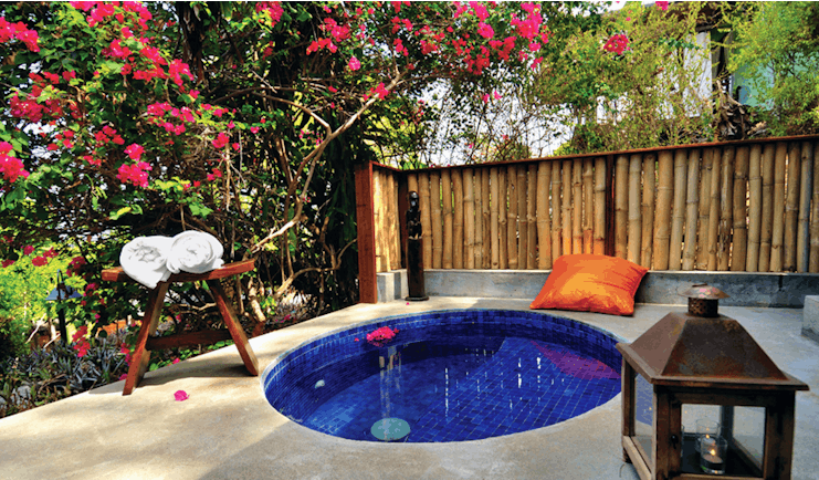 Laluna Grenada cottage plunge pool on outside terrace 