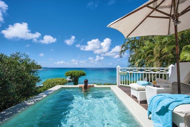 Cotton House St Vincent and the Grenadines infinity pool overlooking ocean