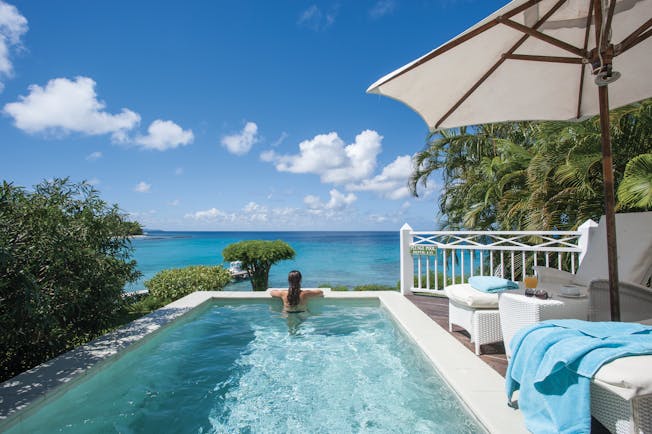 Cotton House St Vincent and the Grenadines infinity pool overlooking ocean