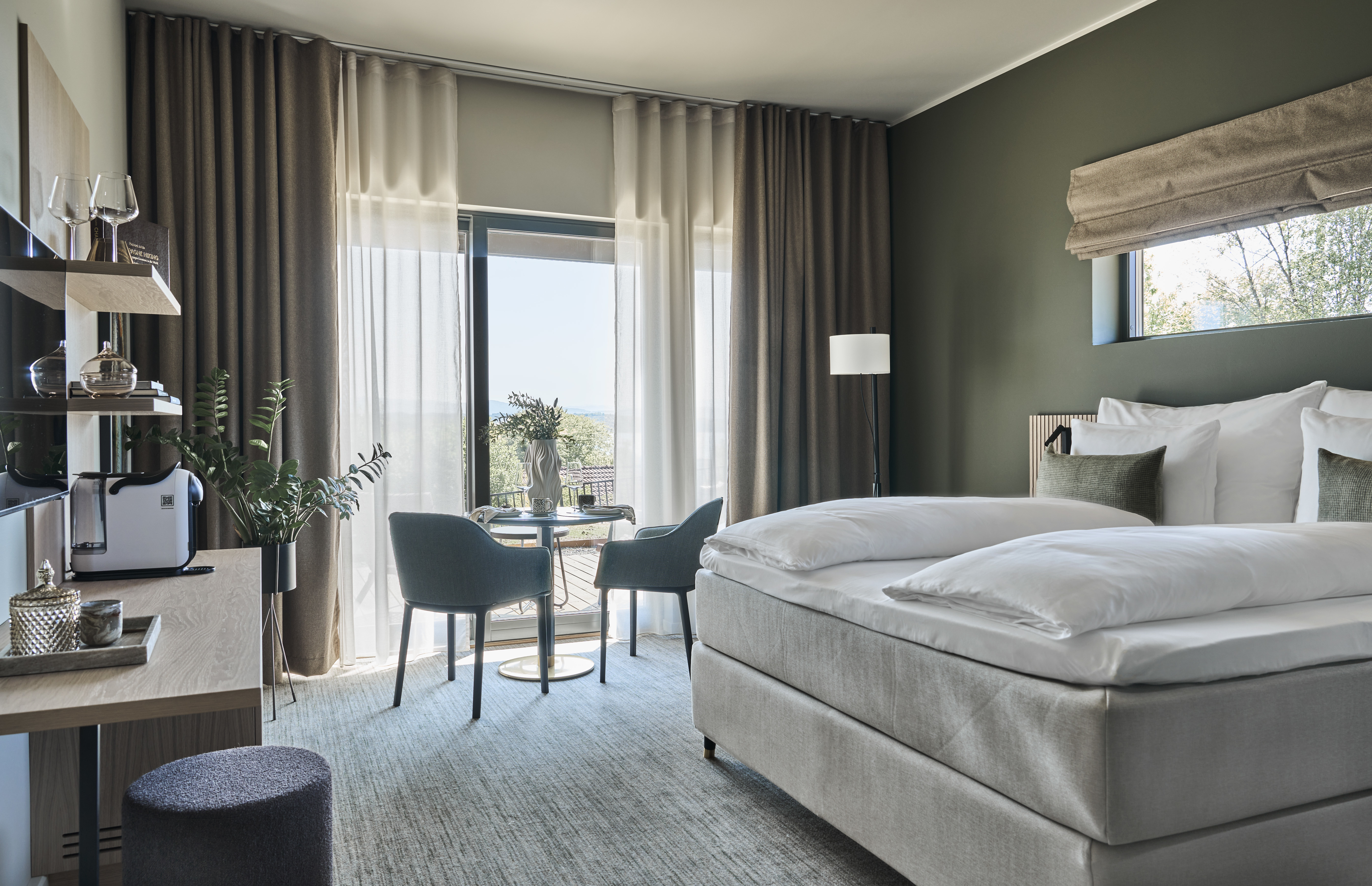 Bekkjarvik Gjestgiveri Beckerwyc House Deluxe Room (Photo: Tom Haga)