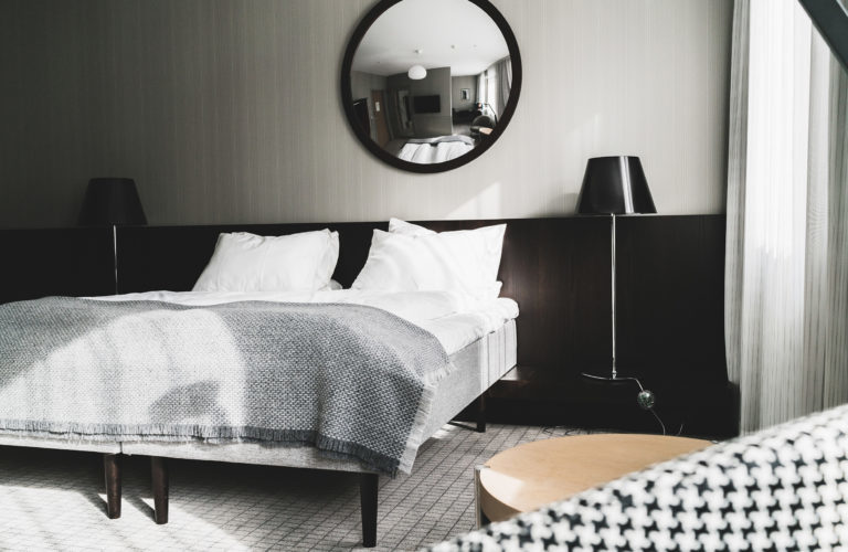 Superior room in black and white at Bergen Bors