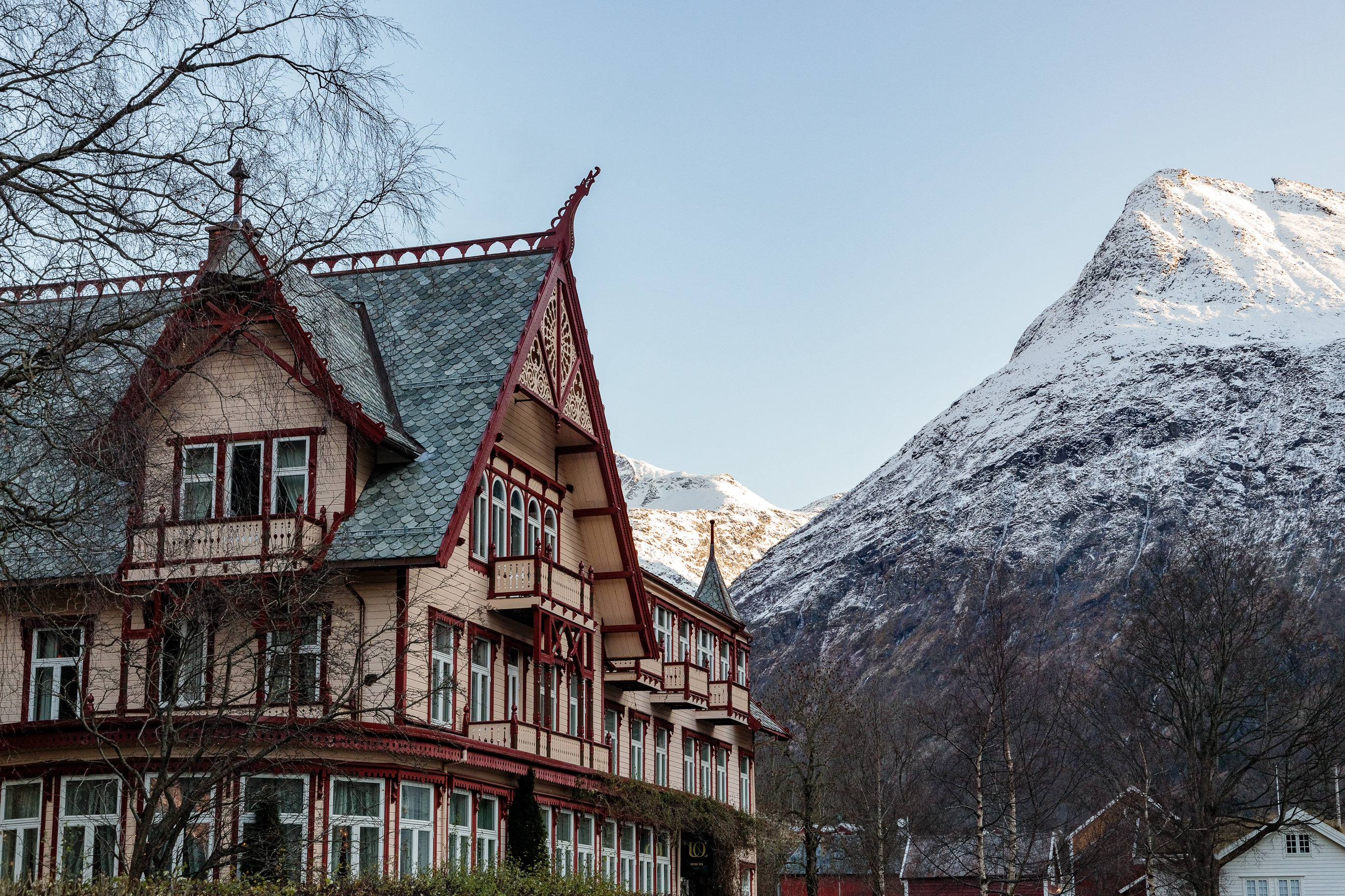 hotel union oye norway half timbered house with snowy mountain