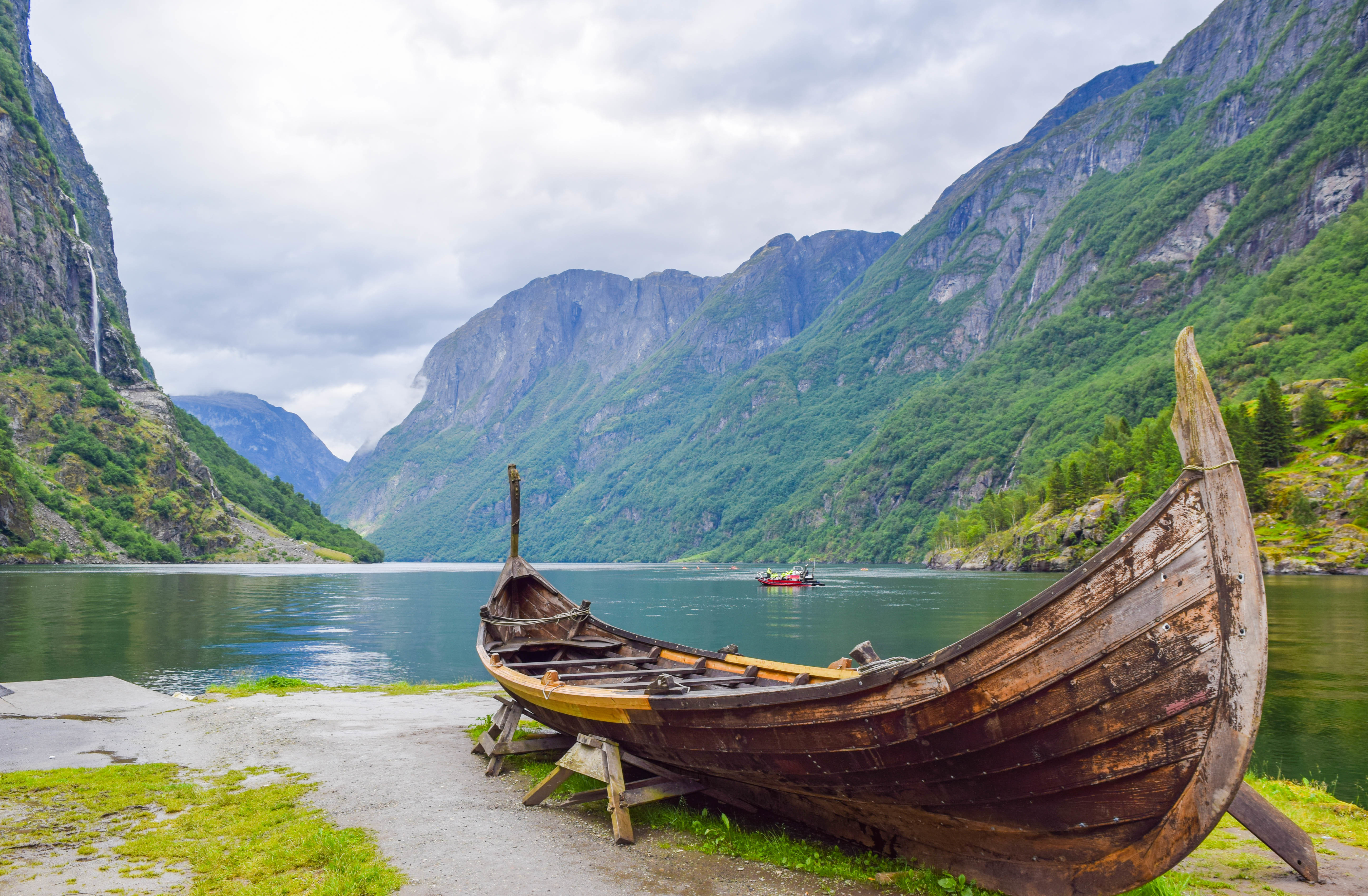 Which fjords in Norway are worth visiting?