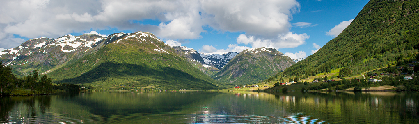 Vestlandet fjord scene