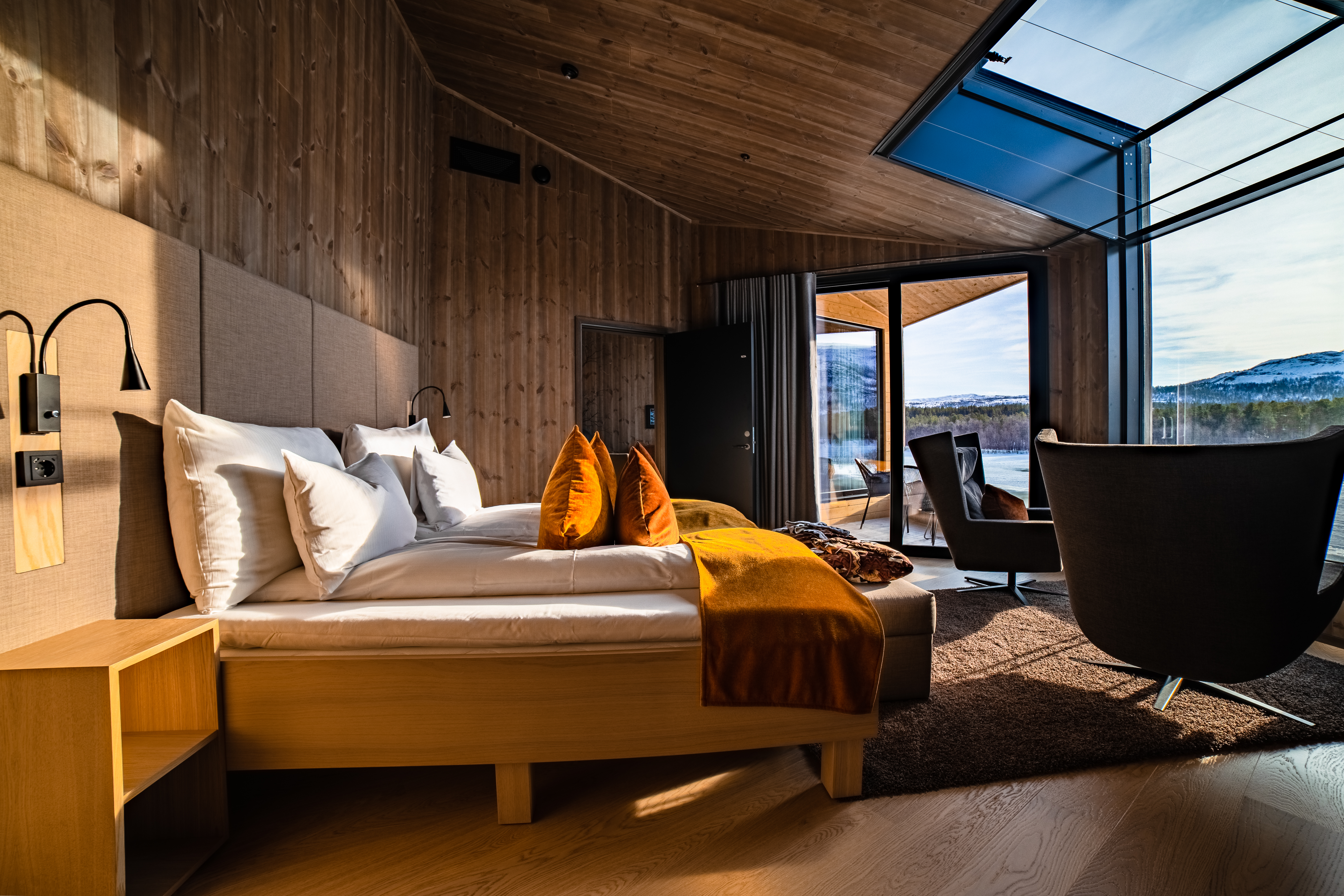 Sorrisniva King Suite Bedroom