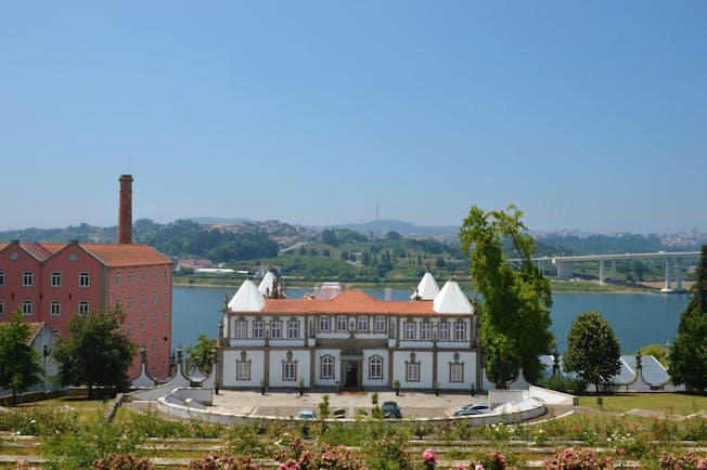 Pestana Palacio do Freixo exterior, grand 18th century palace, gardens to the front, river in background