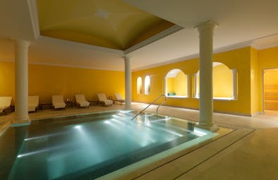 Yeatman Portugal indoor pool