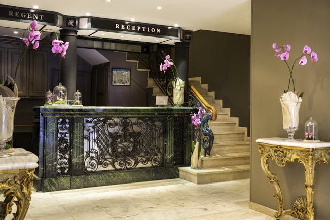 Hotel Regent Contades reception with staircase