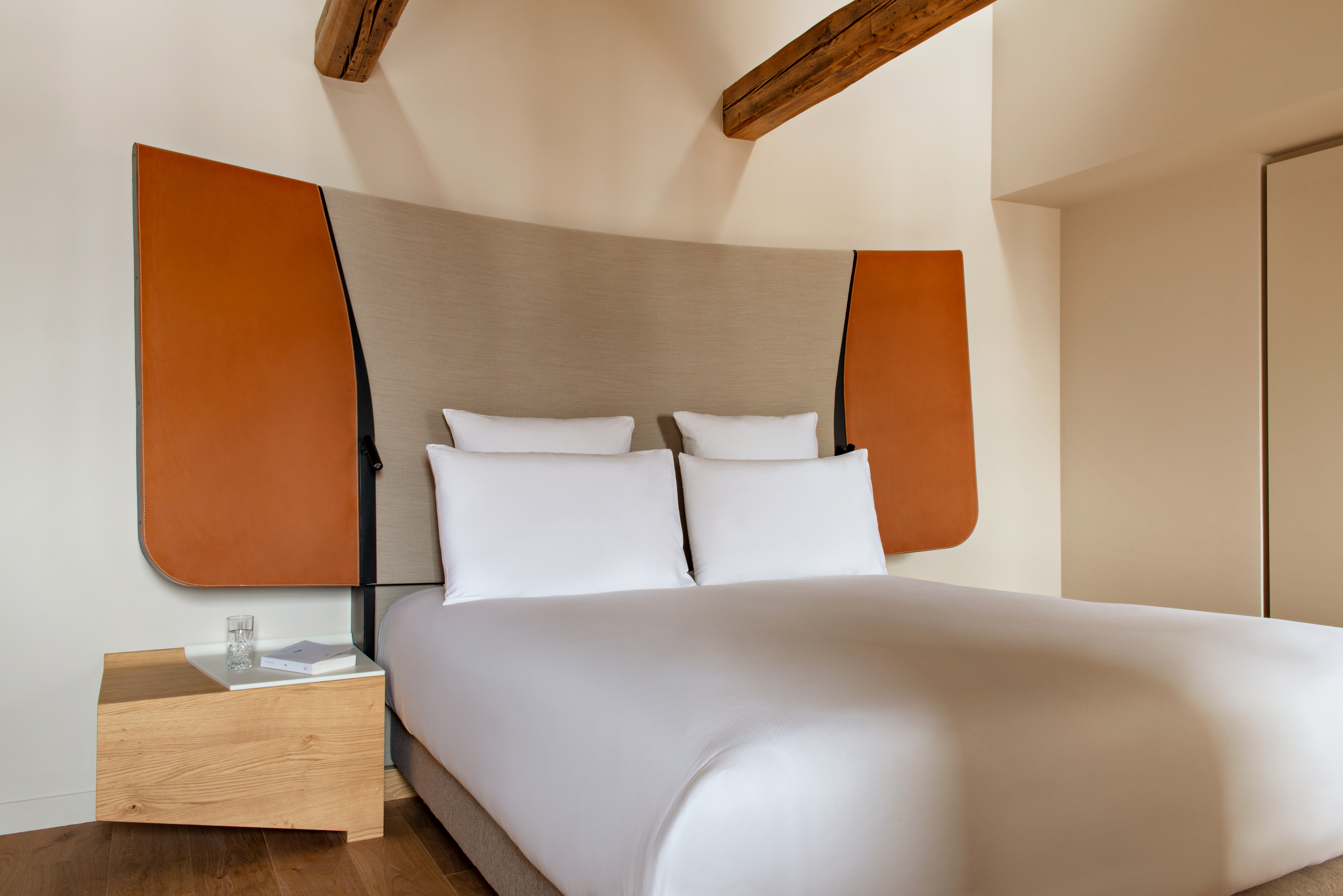 Les Haras Hotel Deluxe