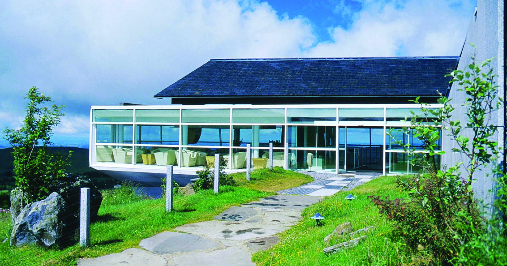 Bras Le Suquet exterior, converted barn, with glass conservatory, contemporary architecture
