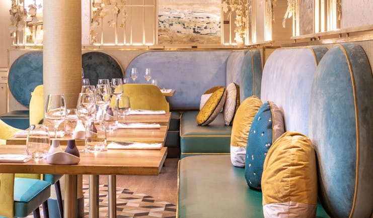 Le Burdigala Bordeaux restaurant with bank seating and yellow cushions
