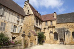 Yellow stone and half timbered houses in Sarlat in the Dordogne