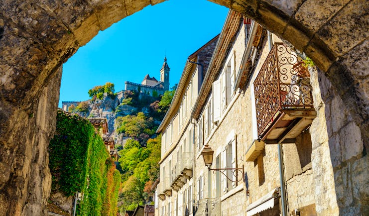 Archway and village houses in Rocamadour in the Dordogne