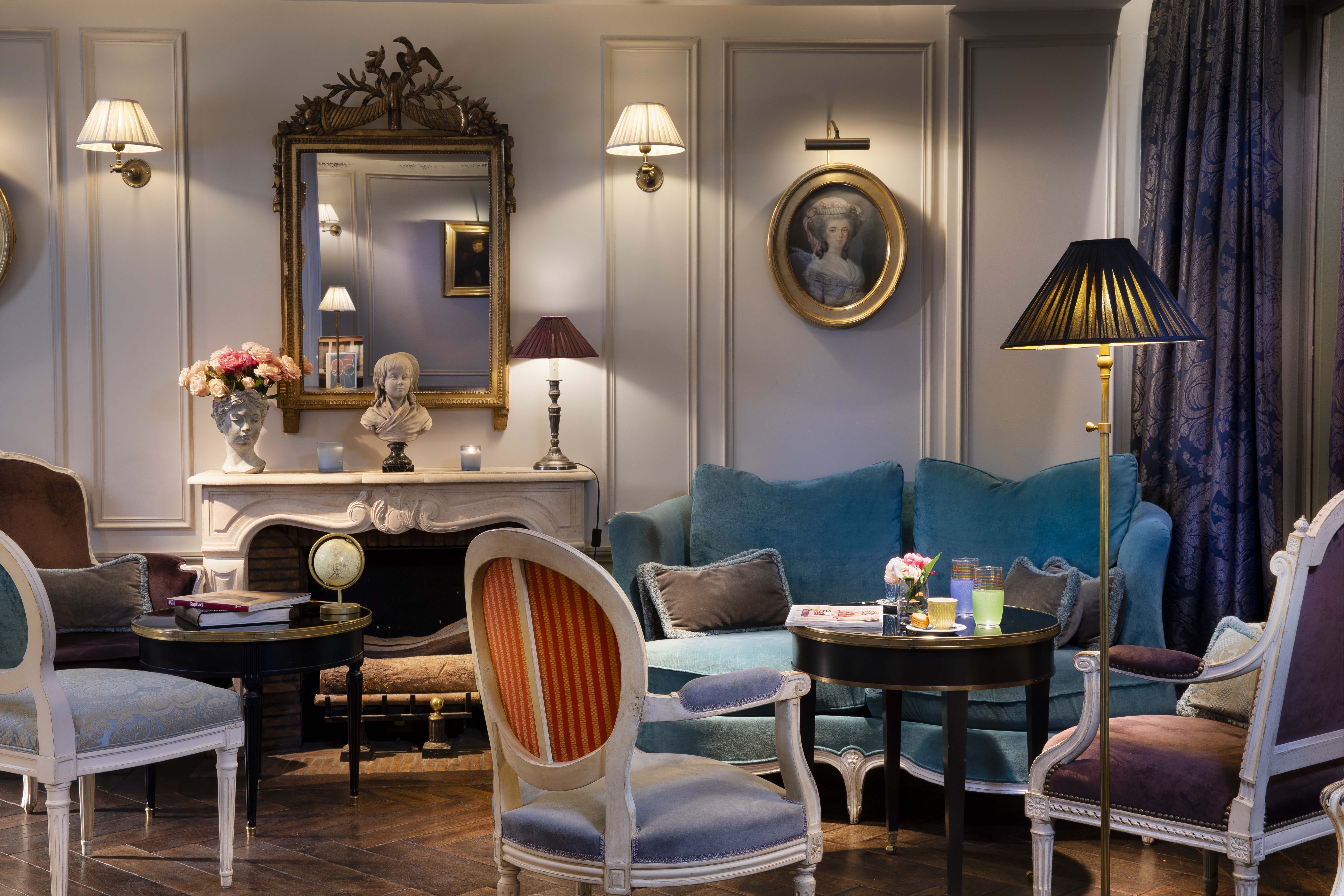 Hotel de Buci lobby bar, velvet armchairs, velvet sofa, elegant decor