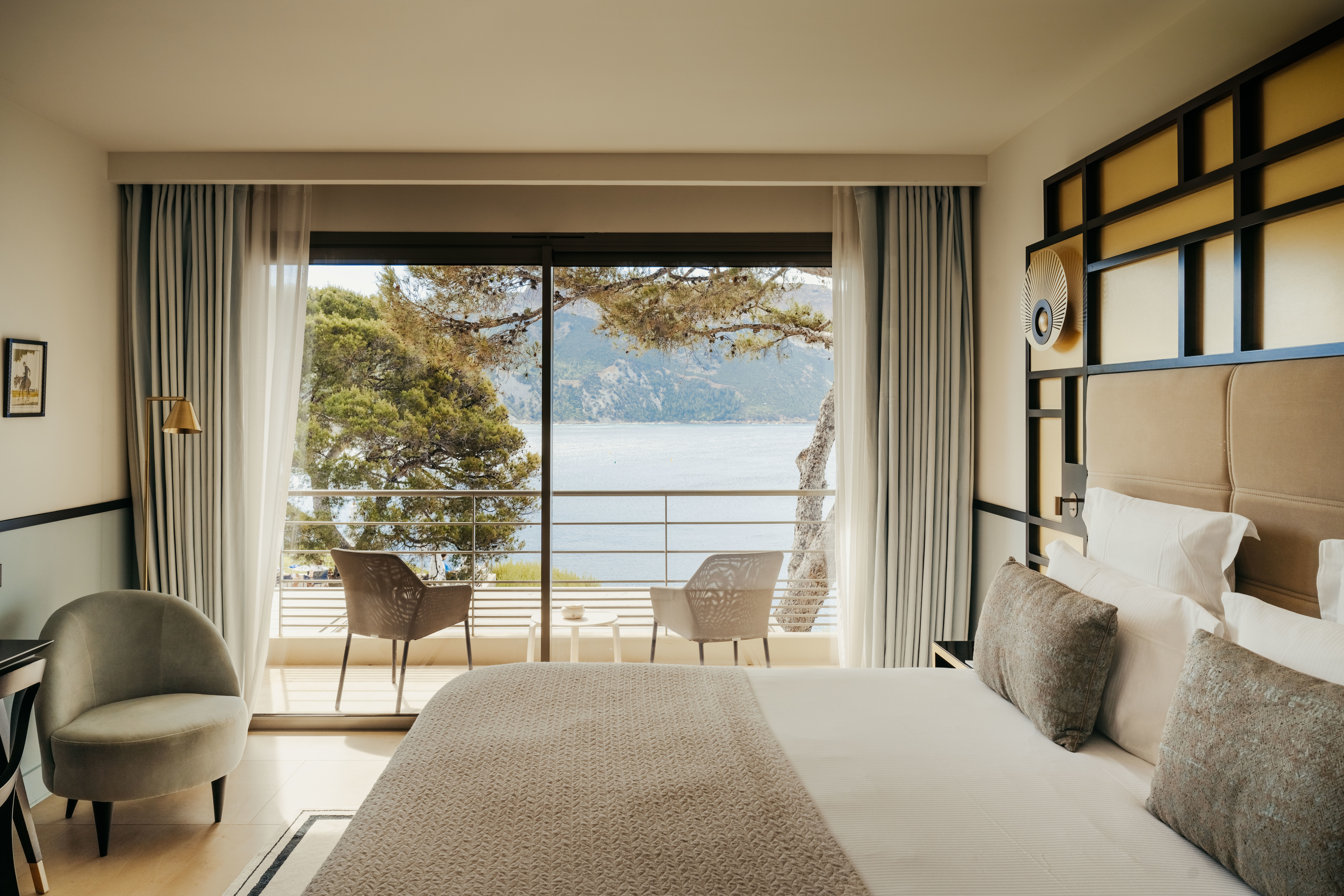 Les Roches Blanches Executive Sea View Room