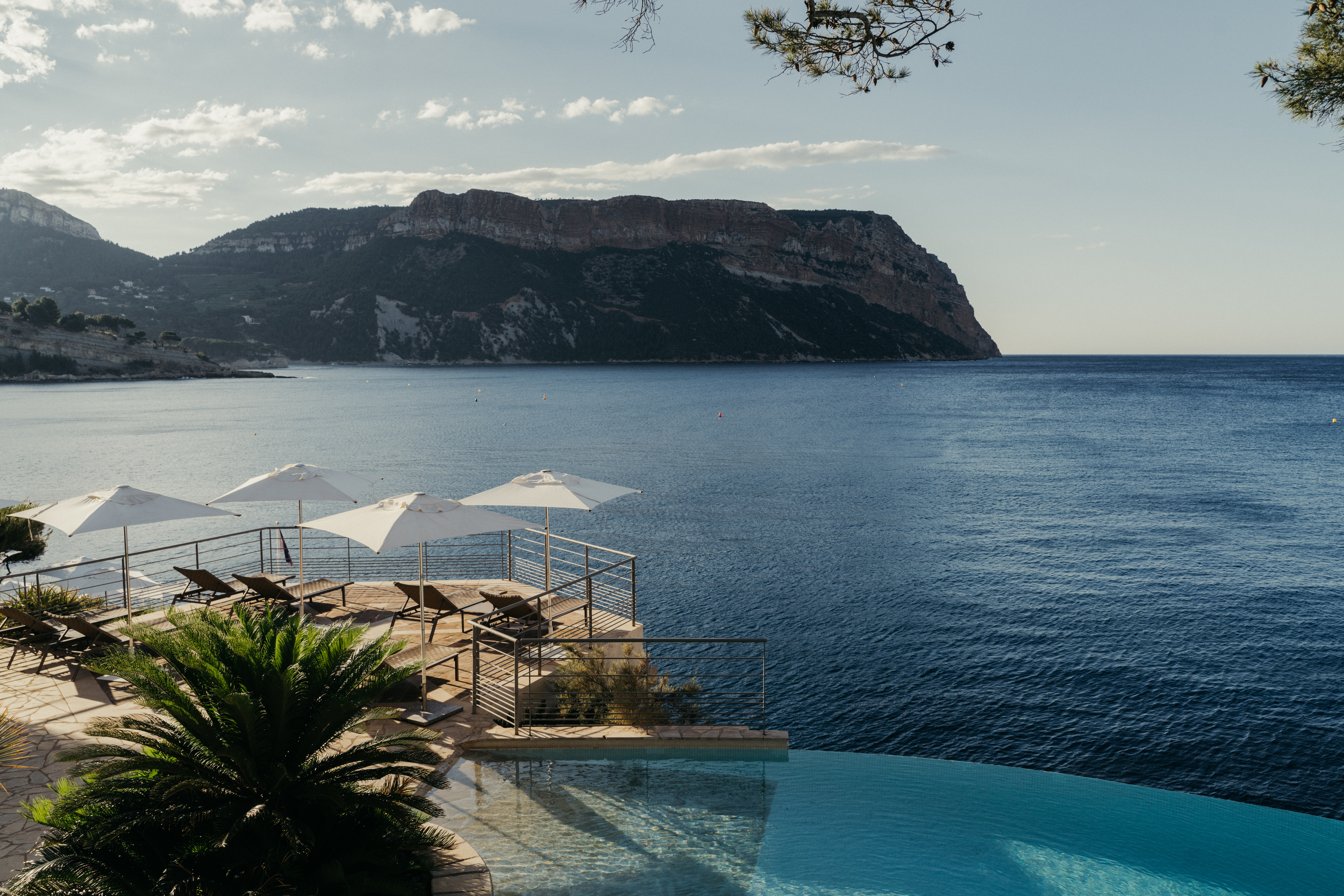 Les Roches Blanches Pool