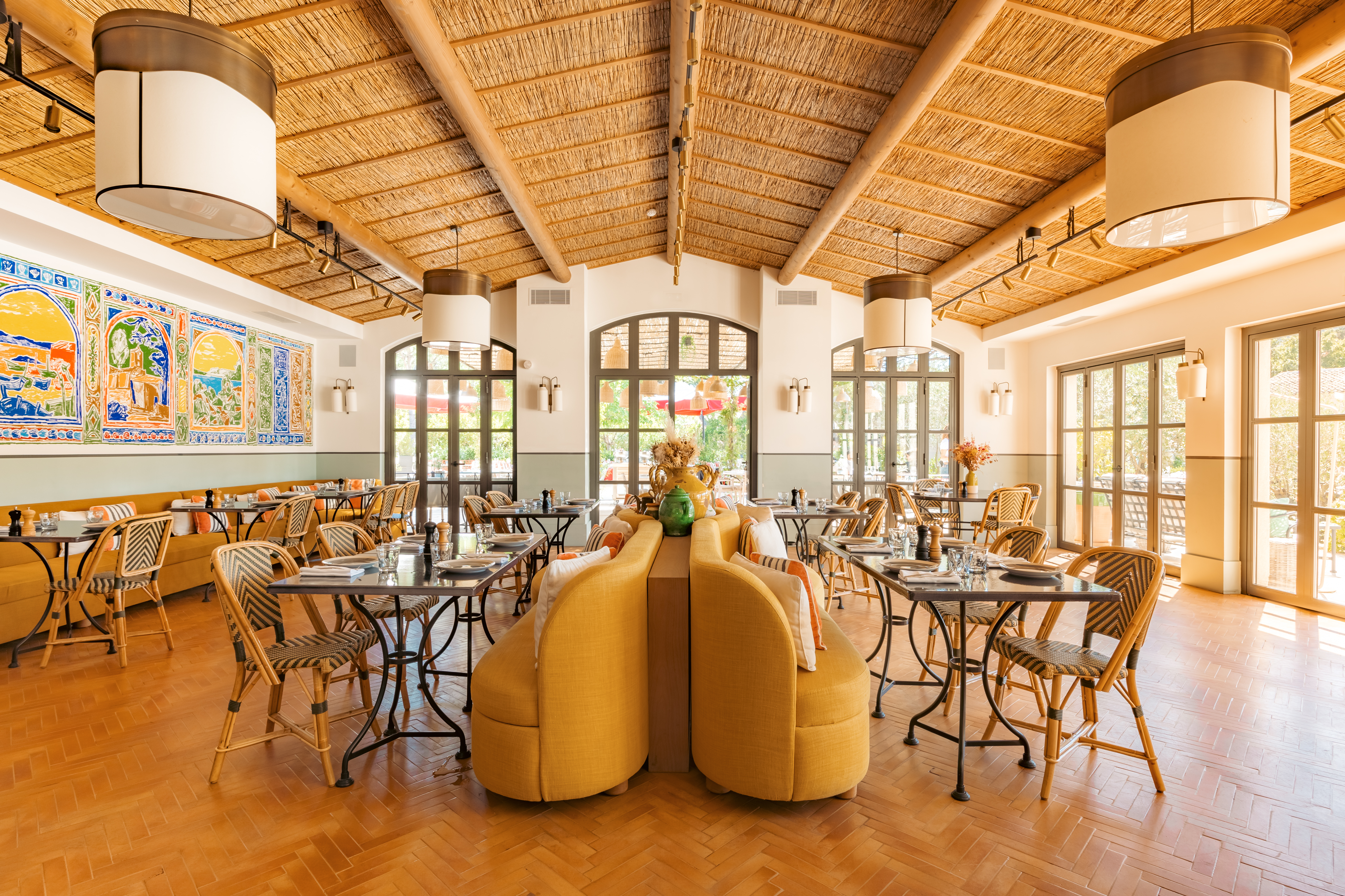 Lou Pinet BeefBar Restaurant