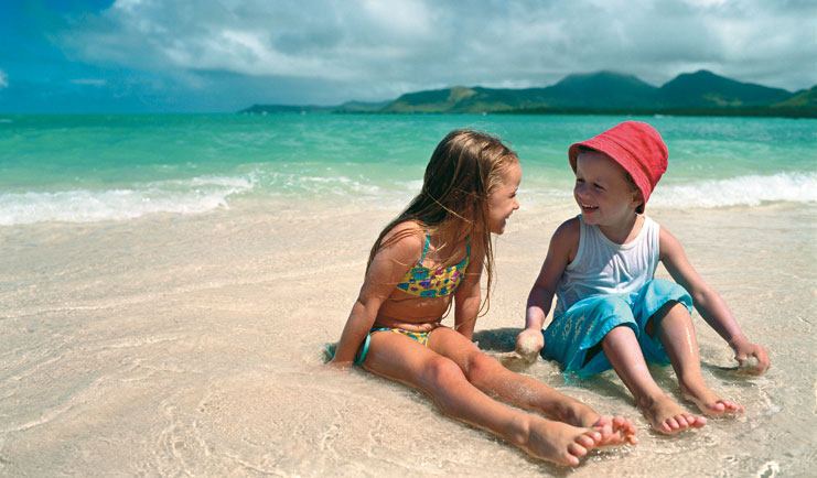 Anahita Mauritius children enjoying the beach