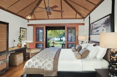 Lux Le Morne Mauritius ocean junior suite bed armchair modern décor