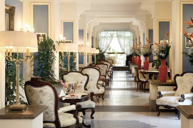 Grand Hotel Cocumella Amalfi Coast hall indoor seating armchairs