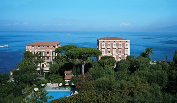 Grand Hotel Excelsior Vittoria Amalfi Coast hotel pool sea