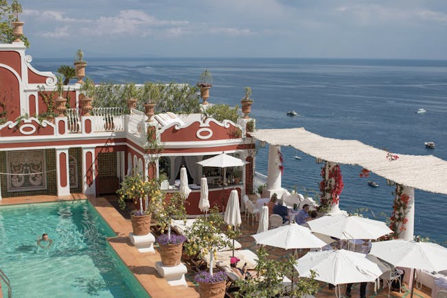 Le Sirenuse Amalfi Coast pool and dining terrace overlooking the ocean