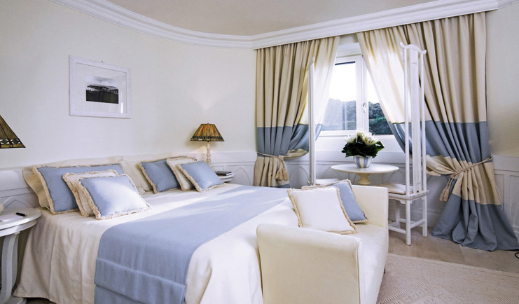 Mezzatorre Resort Amalfi Coast sea view bedroom  bed windows 